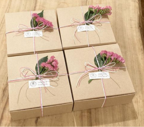 ギフトラッピング承ります